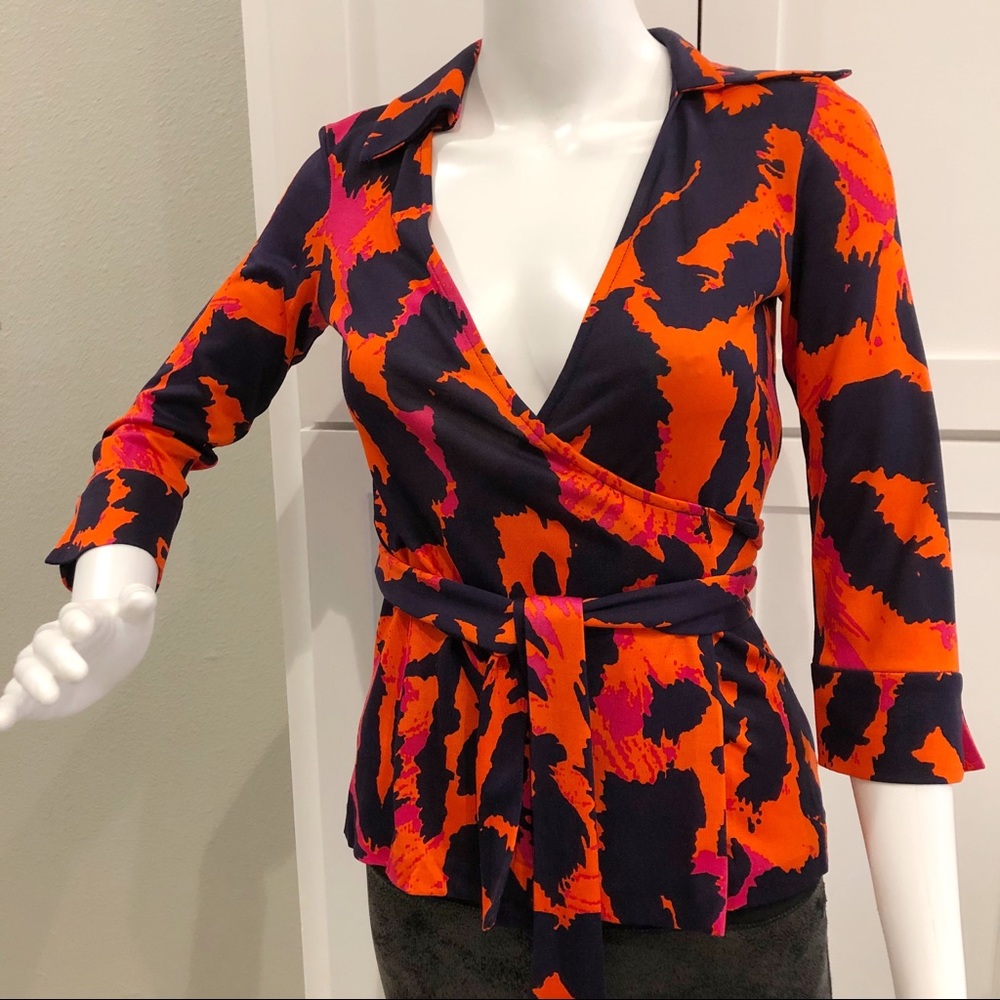 DIANE VON FURSTENBERG Vintage Jill wrap top Sz 0